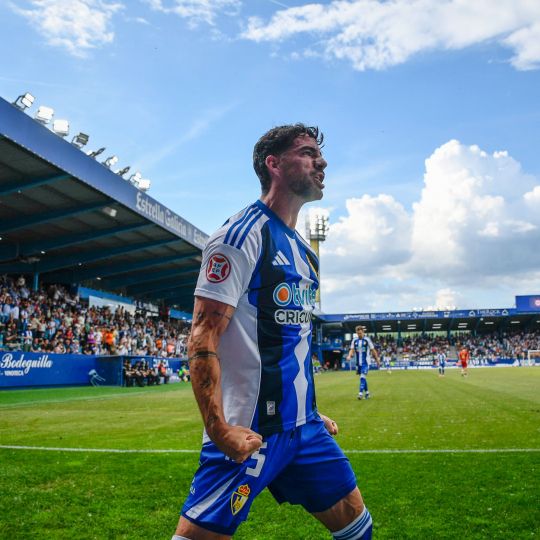 Gol de la Ponferradina ante el Tenerife, aunque los insulares acabaron empatando en el tramo final con uno más (Daniel Merino / InfoBierzo)