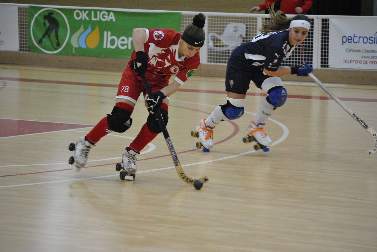 Partido de ida entre el Bembibre Hockey Club y el Cata Voltregà