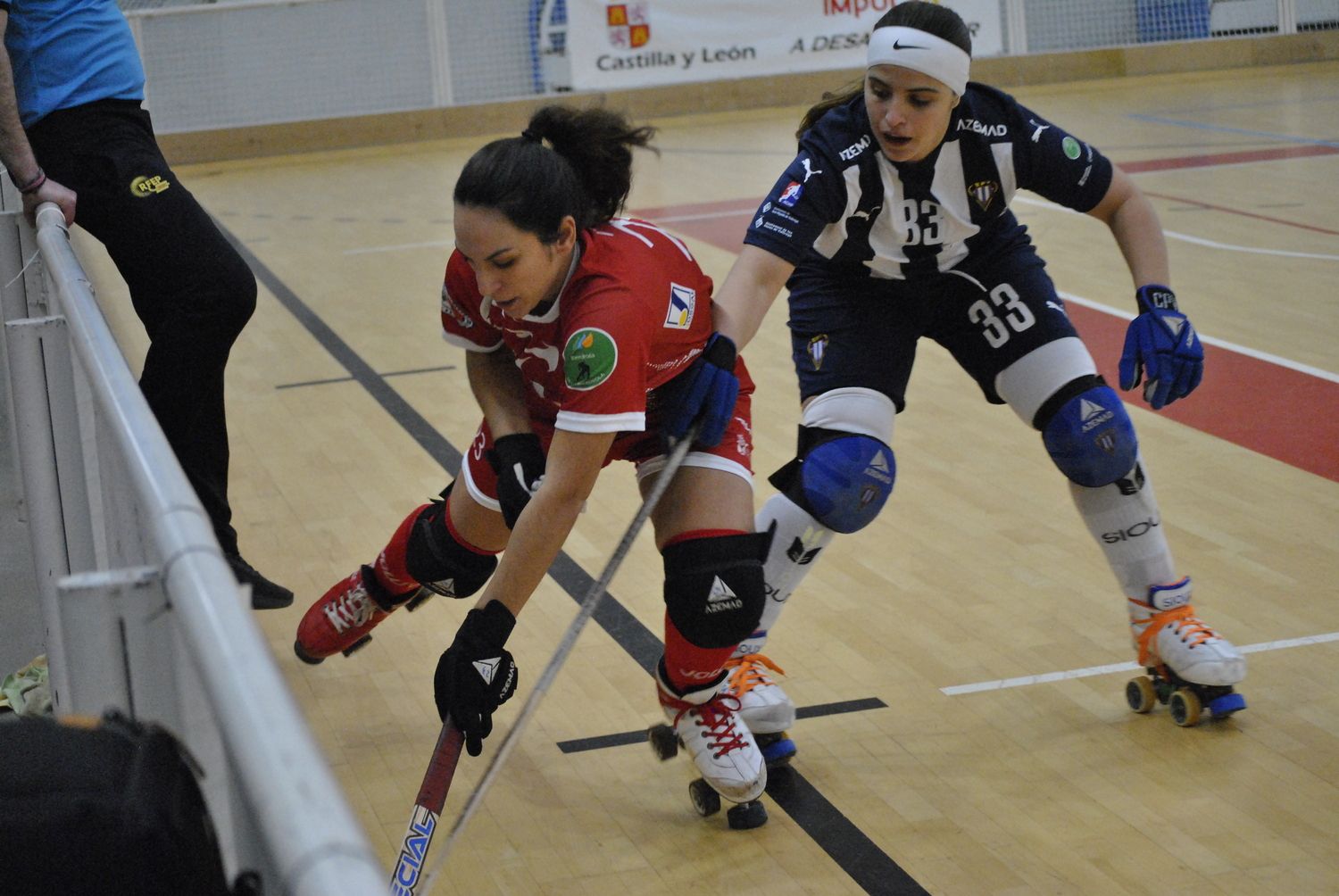 Partido de ida entre el Bembibre Hockey Club y el Cata Voltregà
