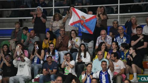 El Lydia Valentín levanta al Clínica Ponferrada en el inicio de los Playoff | Gínes Alonso 