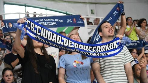 El Lydia Valentín levanta al Clínica Ponferrada en el inicio de los Playoff | Gínes Alonso 