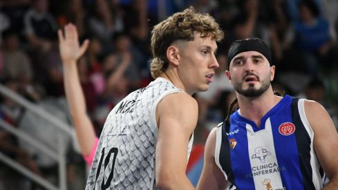 El Lydia Valentín levanta al Clínica Ponferrada en el inicio de los Playoff | Gínes Alonso 