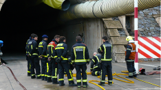 Formación de bomberos en tunel. Fundación Santa Bárbara