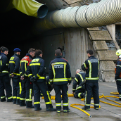 Formación de bomberos en tunel. Fundación Santa Bárbara Formación de bomberos en tunel. Fundación Santa Bárbara
