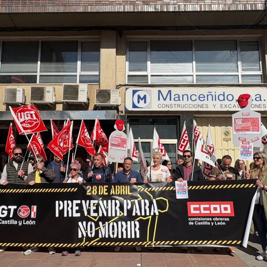 Protesta de los sindicatos por el Dia de la Seguridad en el trabajo