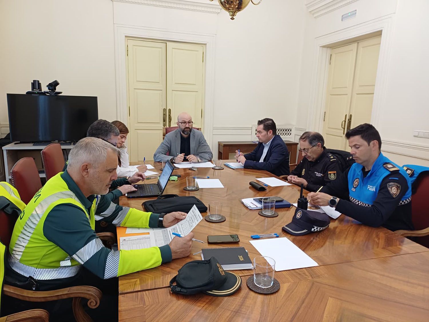 Reunión para analizar los desplazamientos en la provincia por el puente de mayo