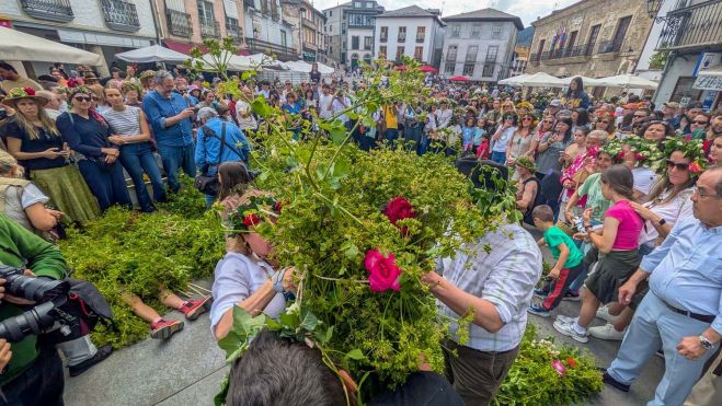 Maios en Villafranca del Bierzo 2026 (113)