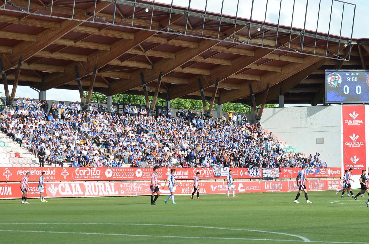 Afición de la Ponferradina en Zamora
