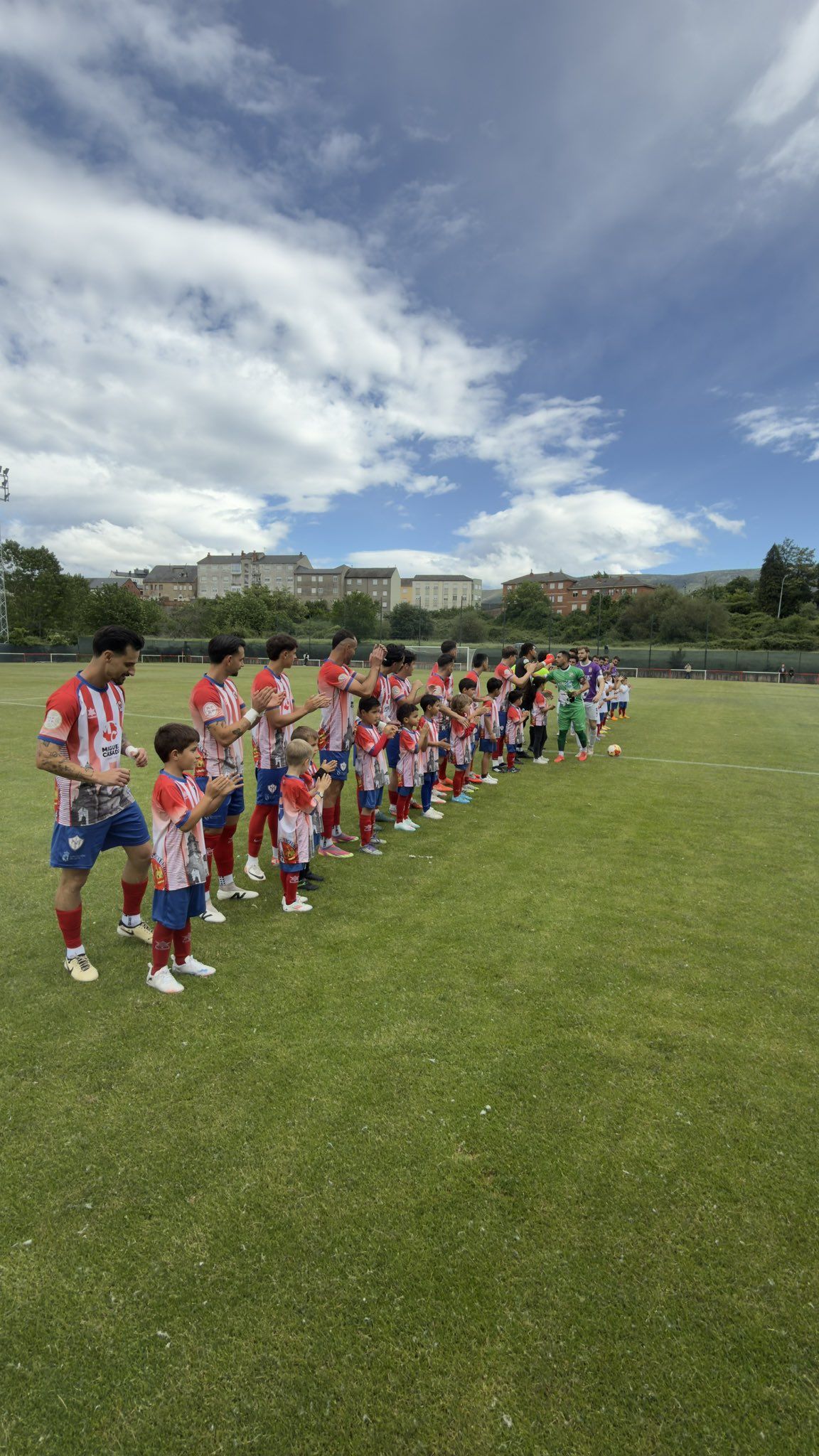Inicio del partido en Bembibre