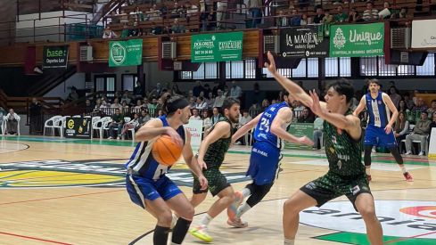 Partido entre el Bueno Arenas Albacete y el Clínica Ponferrada (1)   copia