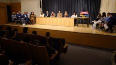 César Sánchez / ICAL. El alcalde de Ponferrada, Marco Morala, y la concejala de Bienestar Social y Familia, Alexandra Rivas, presiden la asamblea del Consejo de la Infancia de Ponferrada