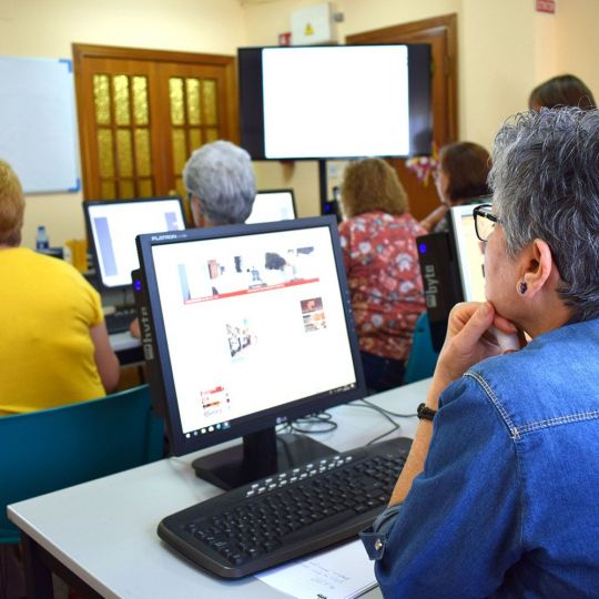 Talleres de informática en Toreno
