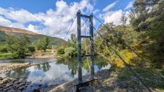 Estado actual de la reconstrucción del puente colgante de Valiña (6)