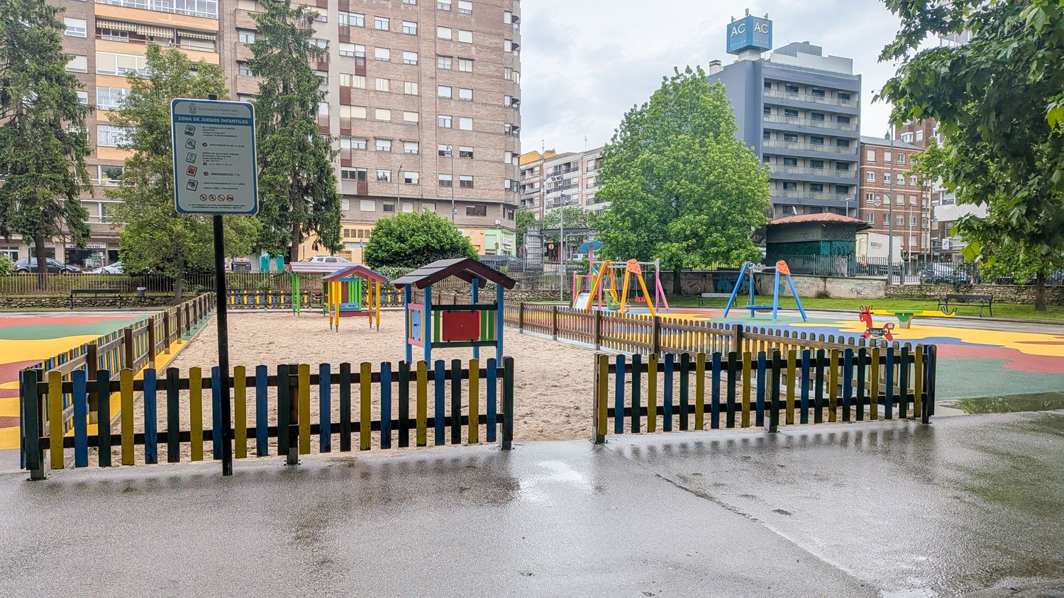 Renovación de la zona infantil del Parque del Plantío (4) Renovación de la zona infantil del Parque del Plantío (4)