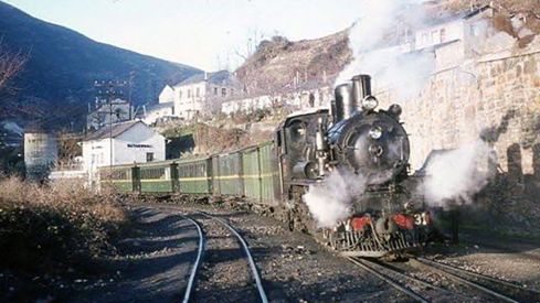 El tren correo Ponferrada Villablino | Foto: Compartida por el Museo de la Energía en sus redes sociales. Autor: Martin Dieterich El tren correo Ponferrada Villablino | Foto: Compartida por el Museo de la Energía en sus redes sociales. Autor: Martin Dieterich
