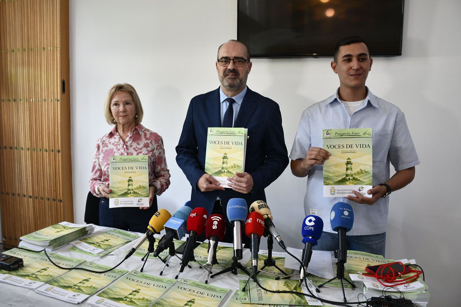 Presentación de Voces de Vida (9)