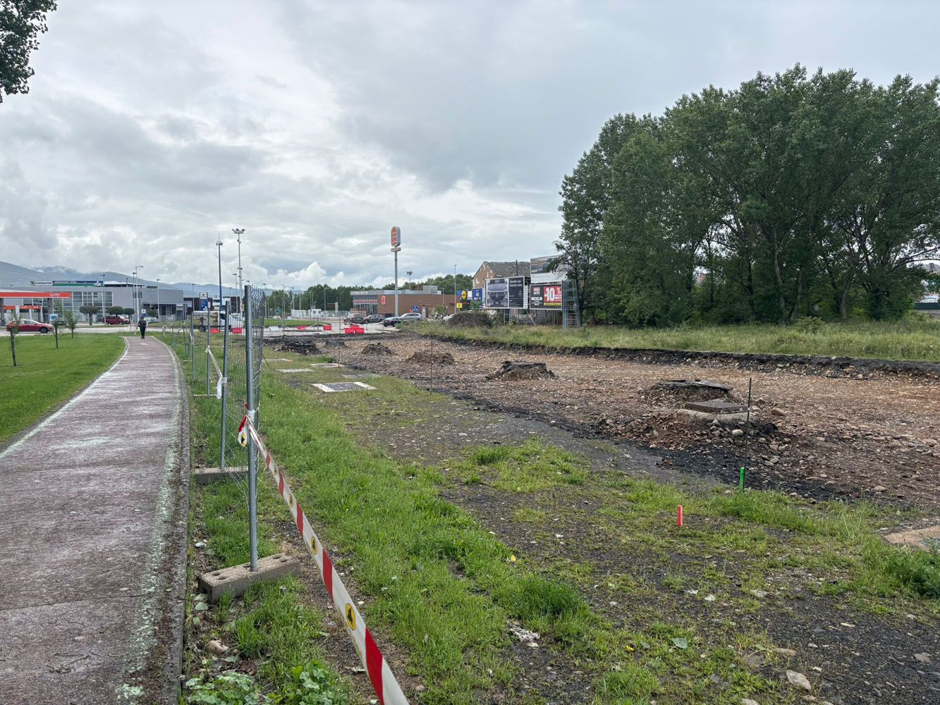 Obras en Av Cdad de Bérgida (1)