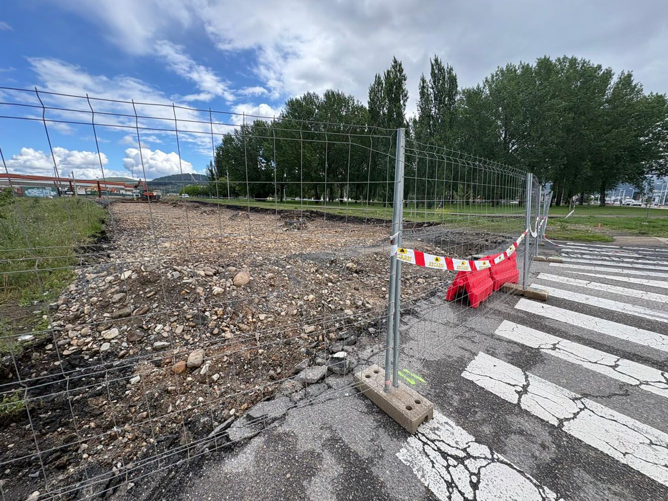 Obras en Av Cdad de Bérgida (3)