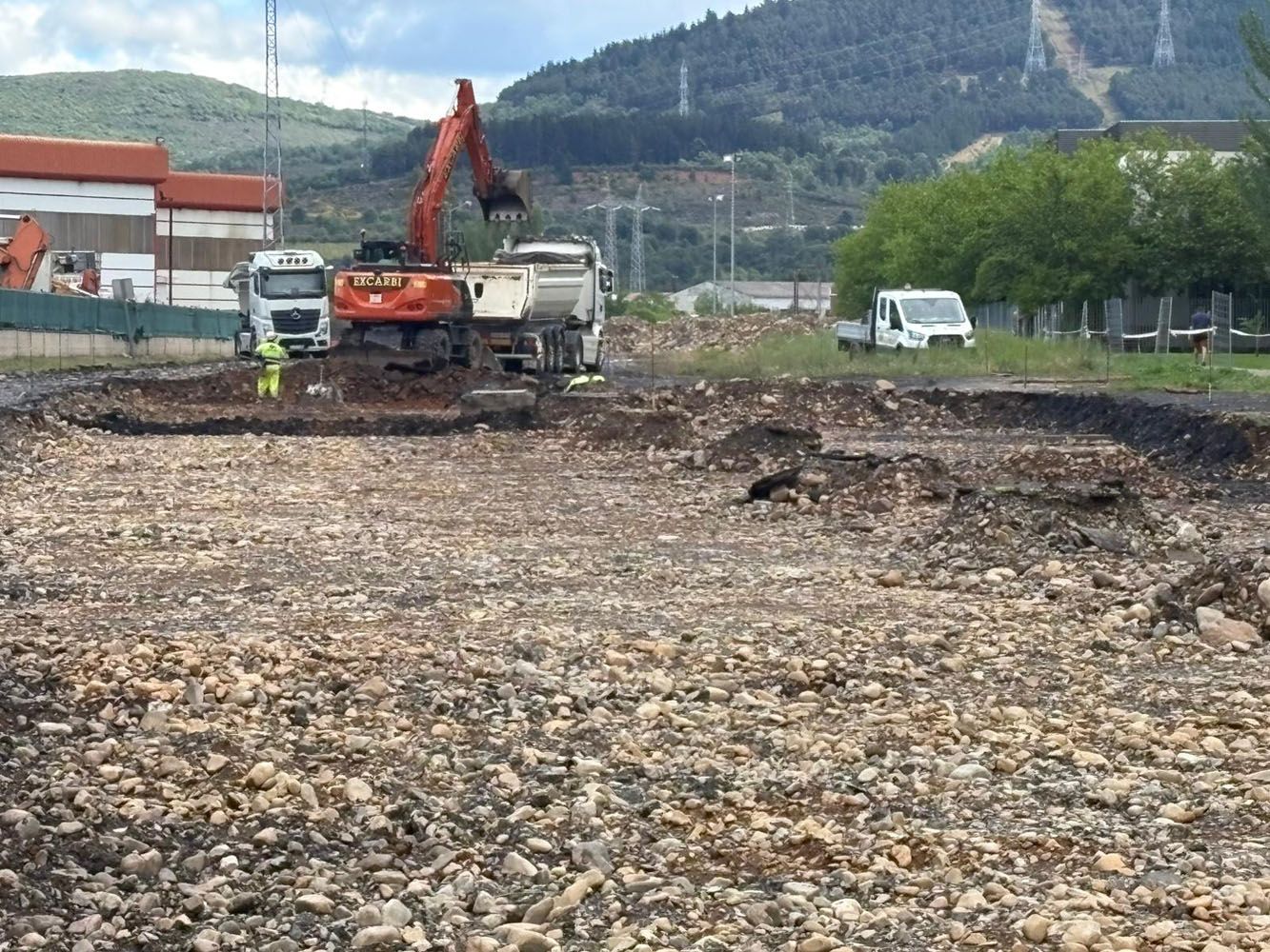 Obras en Av Cdad de Bérgida (4)