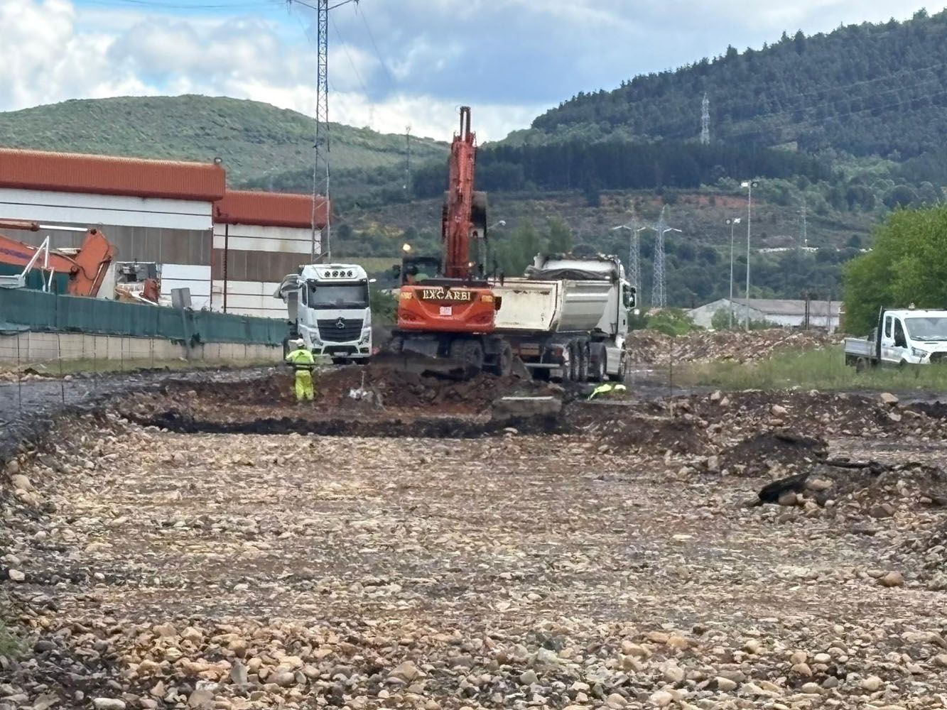 Obras en Av Cdad de Bérgida (5)