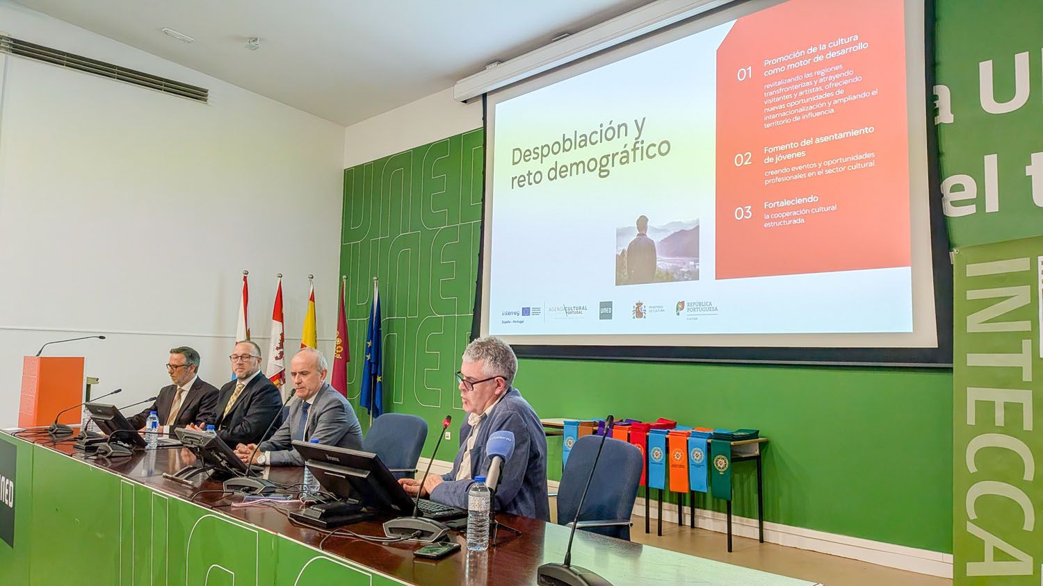 Presentación Proyecto Cultura de Fronteira en la UNED de Ponferrada (5) Presentación Proyecto Cultura de Fronteira en la UNED de Ponferrada (5)