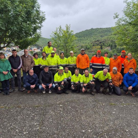 El CCB visita las brigadas del Plan Montel en Torre del Bierzo El CCB visita las brigadas del Plan Montel en Torre del Bierzo