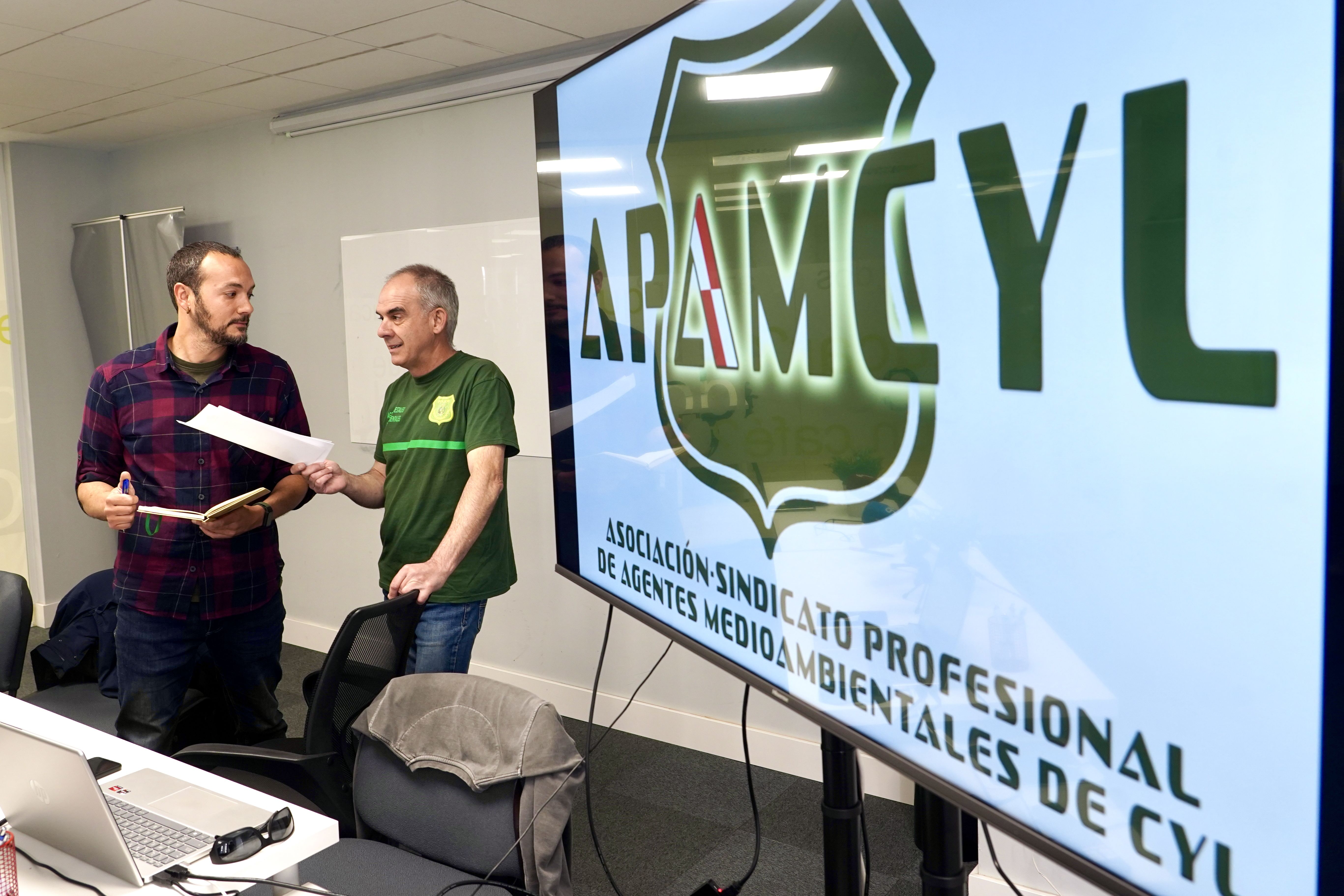 ICAL Apamcyl denuncia la situación de la plantilla de agentes medioambientales en Castilla y León ICAL Apamcyl denuncia la situación de la plantilla de agentes medioambientales en Castilla y León