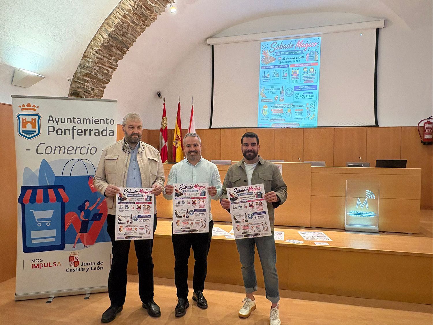 Presentación Sábado Mágico El Centro Mola: Concurso de triples, talleres infantiles y hasta 1.000 euros en sorteos: así será el 'Sábado Mágico' de El Centro Mola Presentación Sábado Mágico El Centro Mola: Concurso de triples, talleres infantiles y hasta 1.000 euros en sorteos: así será el 'Sábado Mágico' de El Centro Mola