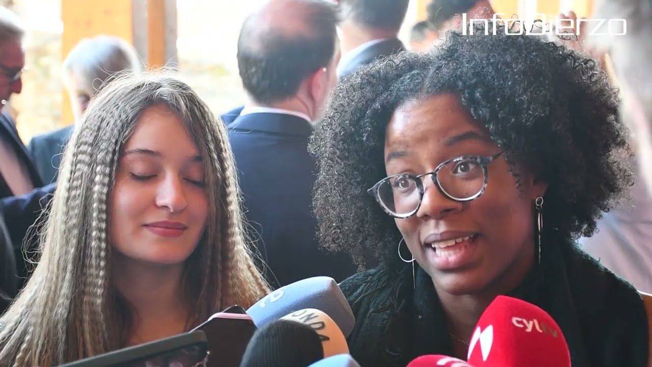 Lucía Trabado y Nanyelis María Aquino en los premios CEL Lucía Trabado y Nanyelis María Aquino en los premios CEL