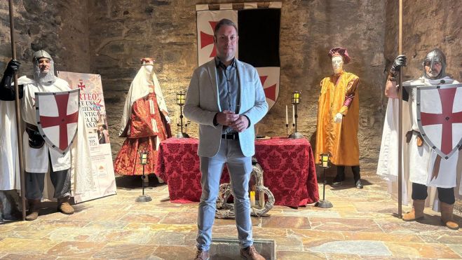 El concejal de Turismo del Ayuntamiento de Ponferrada, Iván Alonso, presenta la novedad de la Cena Romántica en la Noche Templaria El concejal de Turismo del Ayuntamiento de Ponferrada, Iván Alonso, presenta la novedad de la Cena Romántica en la Noche Templaria