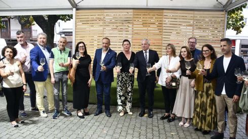 Inauguración Feria del Vino Cacabelos 2026 (16) Inauguración Feria del Vino Cacabelos 2026 (16)