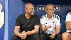 El entrenador de la Ponferradina, Mehdi Nafti, minutos antes del partido contra el Bilbao Athletic | Foto: Dani Merino, InfoBierzo El entrenador de la Ponferradina, Mehdi Nafti, minutos antes del partido contra el Bilbao Athletic | Foto: Dani Merino, InfoBierzo