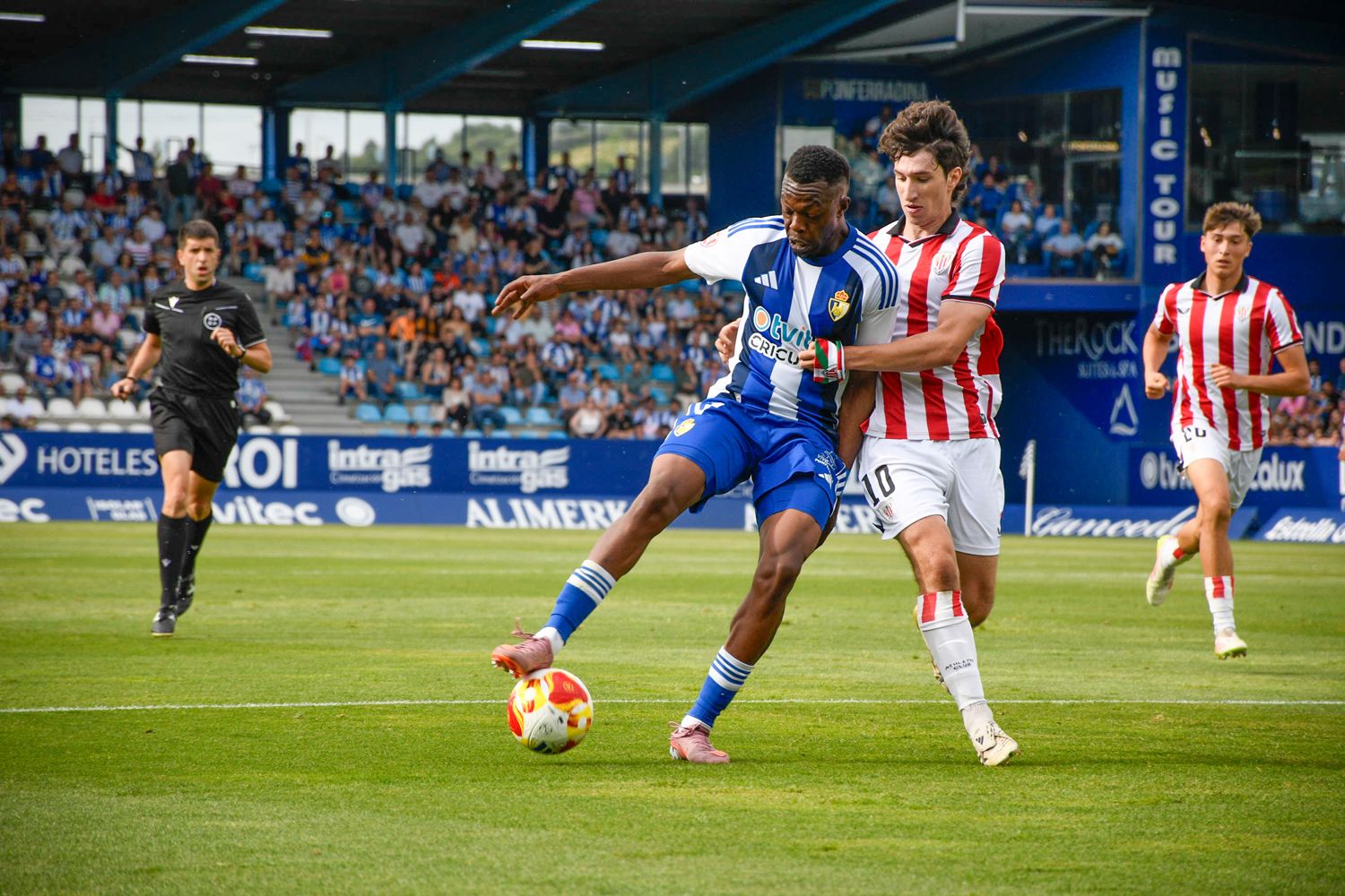 Primera parte del partido entre la Ponferradina y el Bilbao Athletic (79)