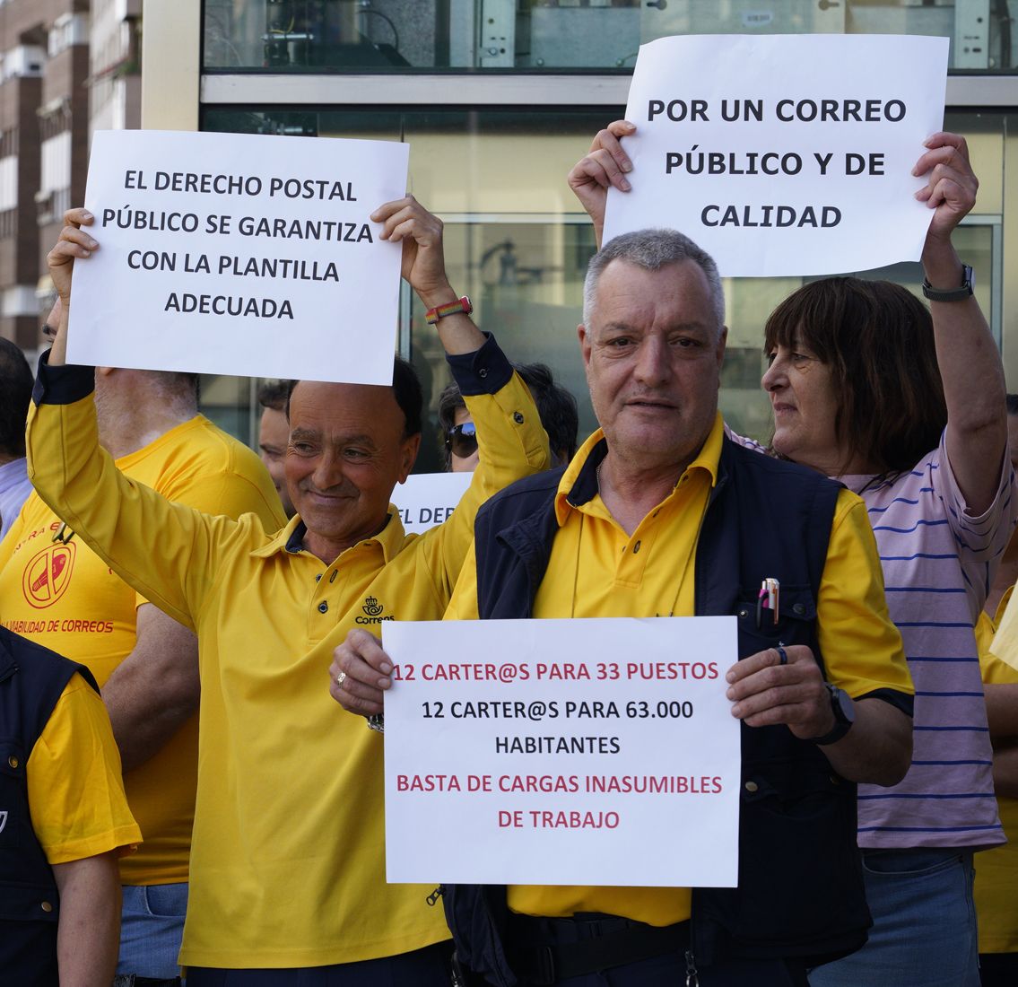 César Sánchez / ICAL . Concentración de los trabajadores de Correos en Ponferrada para reclamar más personal y mejora del servicio (6) César Sánchez / ICAL . Concentración de los trabajadores de Correos en Ponferrada para reclamar más personal y mejora del servicio (6)