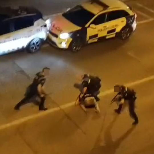 Detención del acusado de intentar agredir a su expareja esta noche en Ponferrada Detención del acusado de intentar agredir a su expareja esta noche en Ponferrada