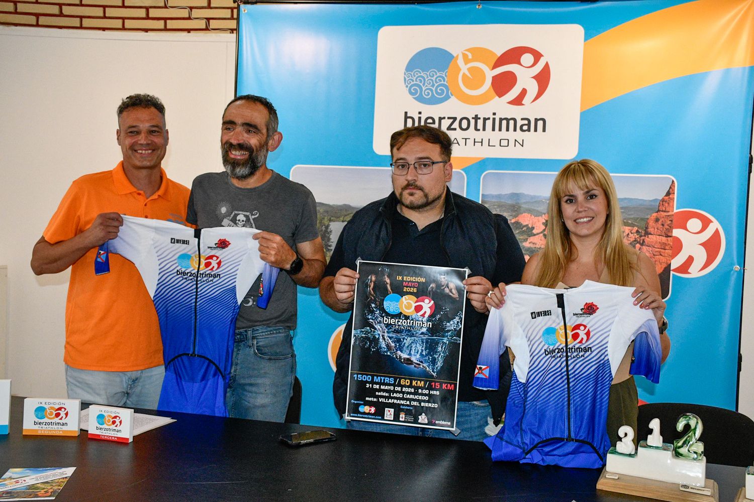 Presentación de la BierzoTriman (10) Presentación de la BierzoTriman (10)