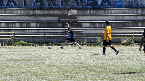 Partido en Matarrosa del Sil (7)