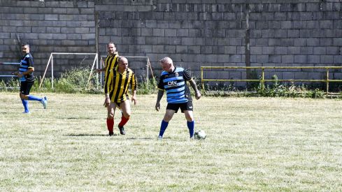 Partido en Matarrosa del Sil (16)
