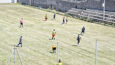 Partido en Matarrosa del Sil (25)