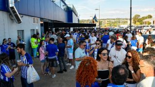 El ambiente a las puertas del Toralín en el inicio del playoff de ascenso | Dani Merino El ambiente a las puertas del Toralín en el inicio del playoff de ascenso | Dani Merino