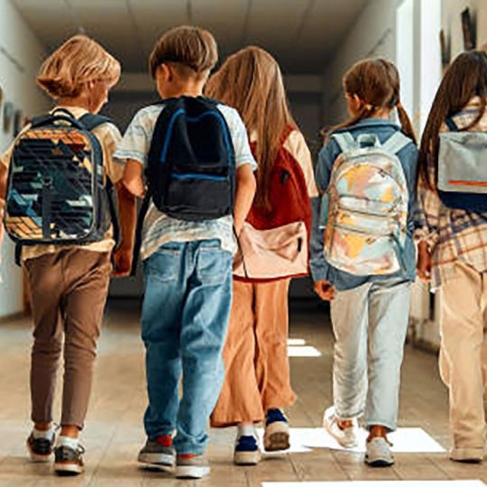 'Continuadores' con falta de personal ante la reducción de horario escolar | iStock