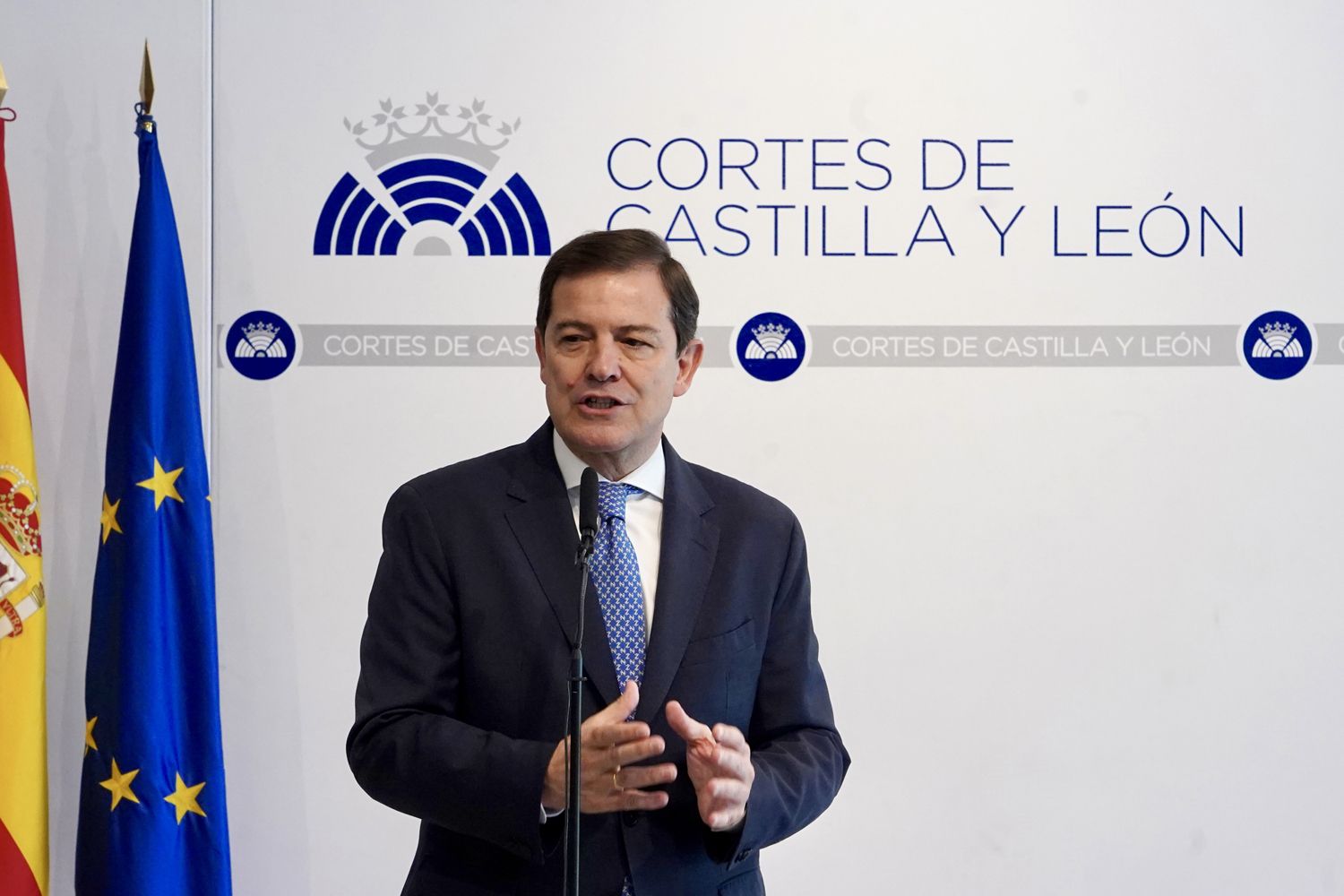 Miriam Chacón / ICAL. El presidente del Partido Popular de Castilla y León, Alfonso Fernández Mañueco, y el portavoz de Vox, Carlos Pollán, informan sobre el acuerdo de gobierno entre las dos formaciones políticas. (3)
