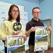 La concejala de Deportes, Eva González, y el organizador de la prueba, Carlos Souto, durante la presentación Travesía de los Montes Aquilianos
