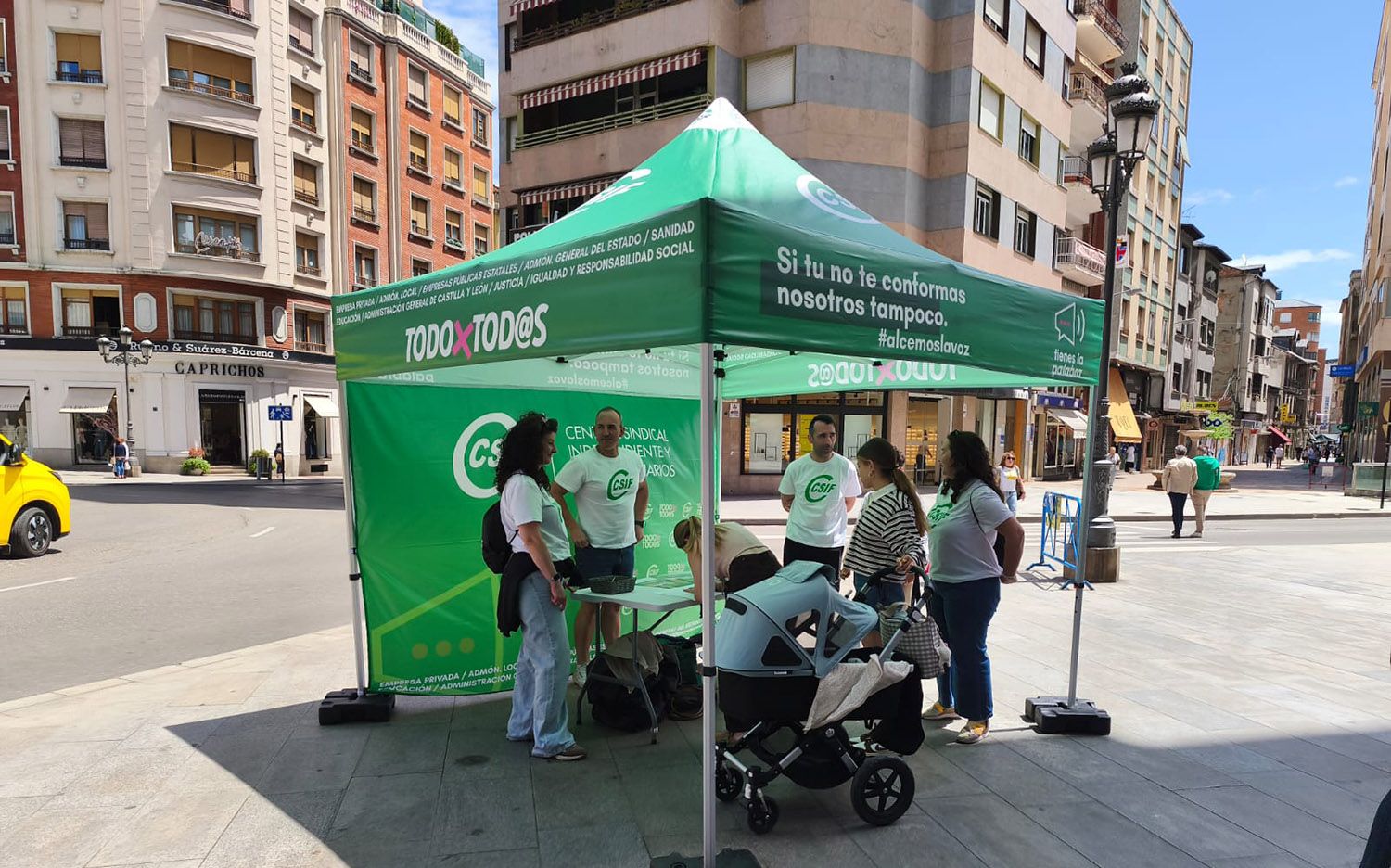 Recogida de firmas del CSIF en Ponferrada