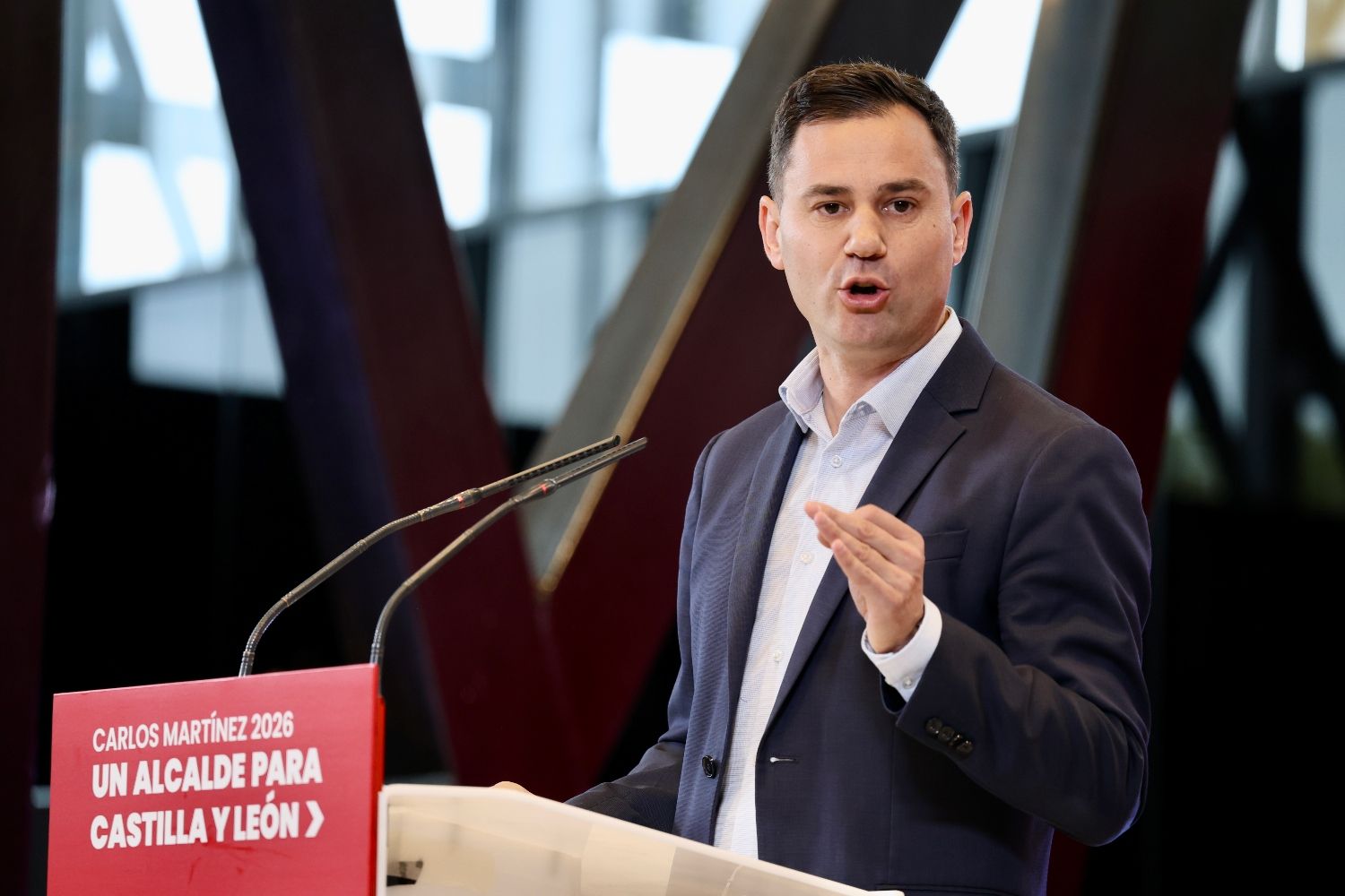 Cendón tacha de “indecente” el pacto entre PP y Vox en Castilla y León: “Es un acuerdo para mantenerse en el sillón” | Carlos S. Campillo / ICAL Cendón tacha de “indecente” el pacto entre PP y Vox en Castilla y León: “Es un acuerdo para mantenerse en el sillón” | Carlos S. Campillo / ICAL