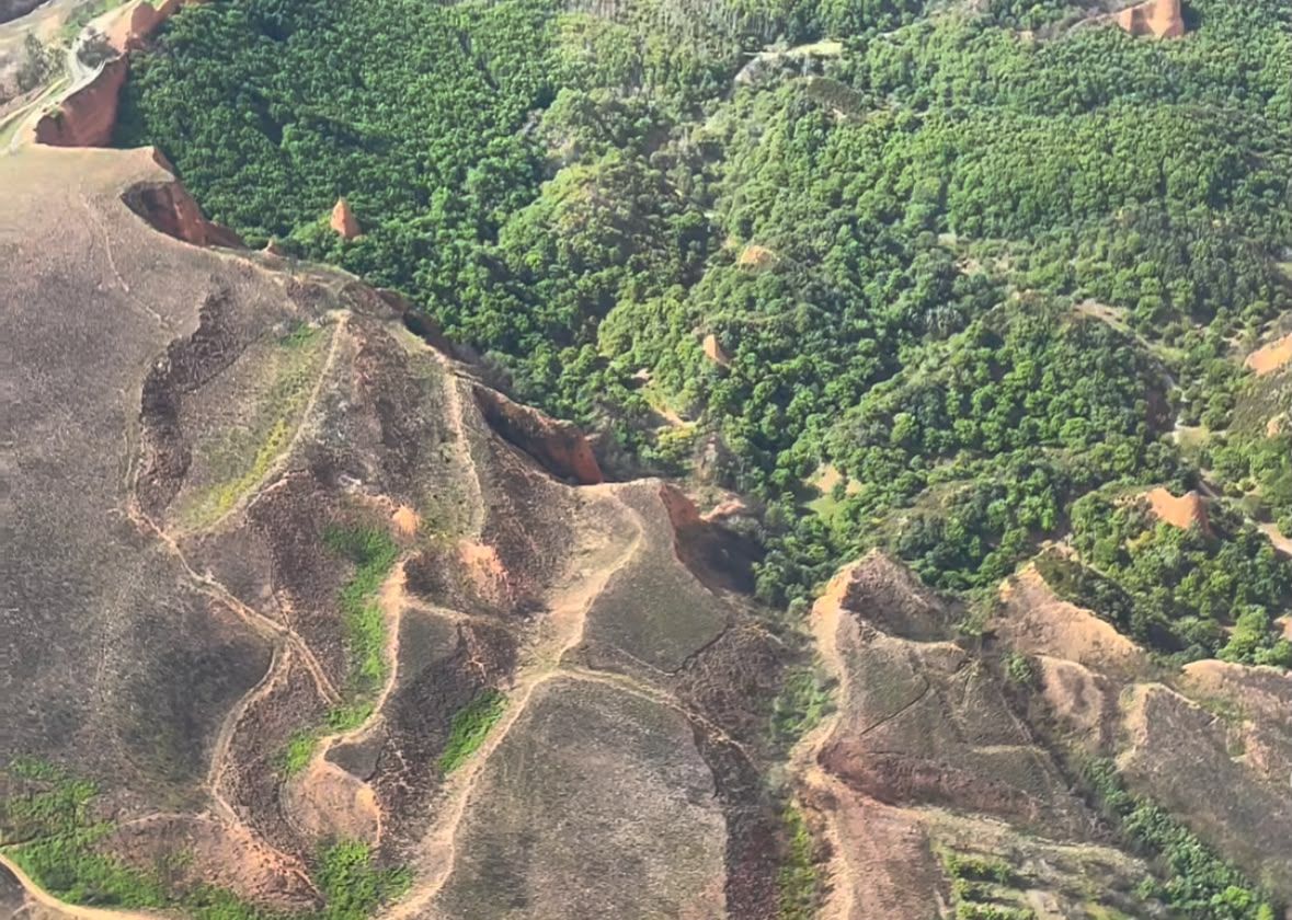 Las Médulas desde el aire Fly Dirop 2 Las Médulas desde el aire Fly Dirop 2