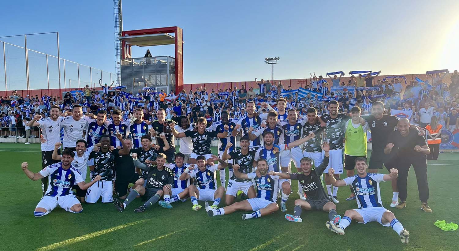La Ponferradina celebra su victoria