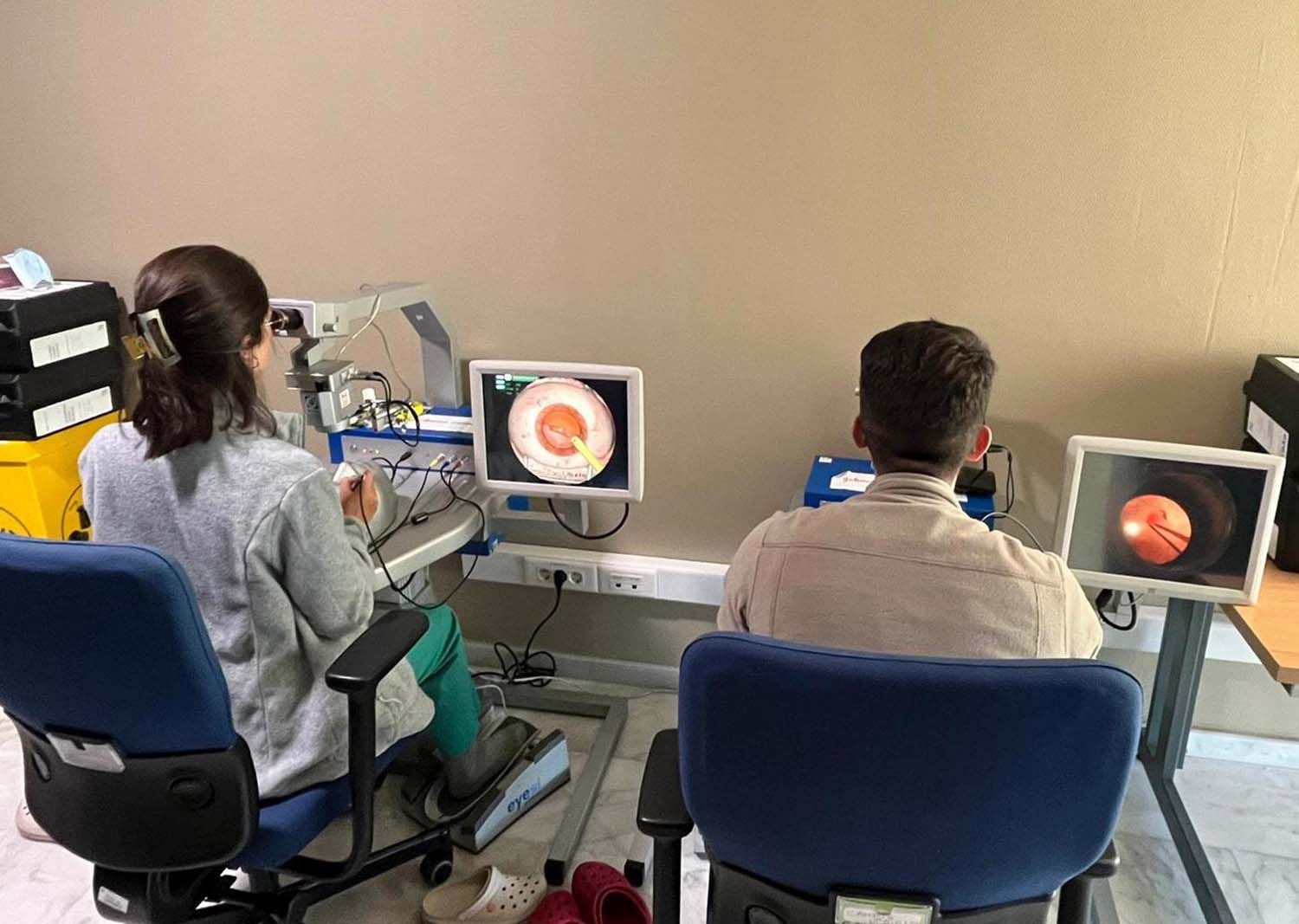 El CAULE forma a una veintena de residentes en Oftalmologia ICAL