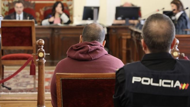 Carlos S. Campillo / ICAL . La Audiencia Provincial acoge el juicio contra el acusado de originar el incendio que calcinó más de siete hectáreas en Berlanga del Bierzo en el mes de agosto Carlos S. Campillo / ICAL . La Audiencia Provincial acoge el juicio contra el acusado de originar el incendio que calcinó más de siete hectáreas en Berlanga del Bierzo en el mes de agosto