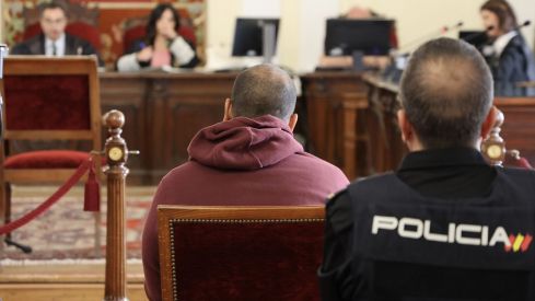 Carlos S. Campillo / ICAL . La Audiencia Provincial acoge el juicio contra el acusado de originar el incendio que calcinó más de siete hectáreas en Berlanga del Bierzo en el mes de agosto Carlos S. Campillo / ICAL . La Audiencia Provincial acoge el juicio contra el acusado de originar el incendio que calcinó más de siete hectáreas en Berlanga del Bierzo en el mes de agosto